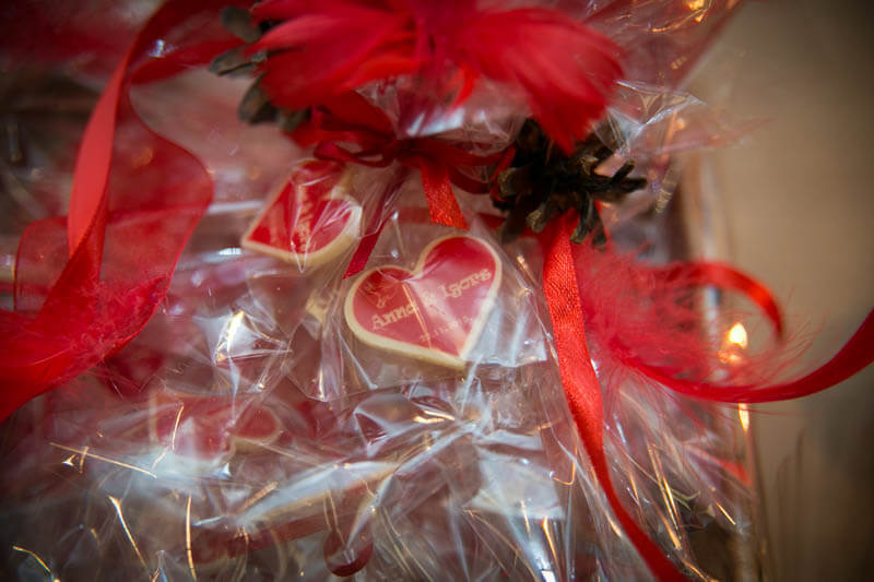 Small Gifts - Chocolate Heart in a Bag with Ribbon, 3g