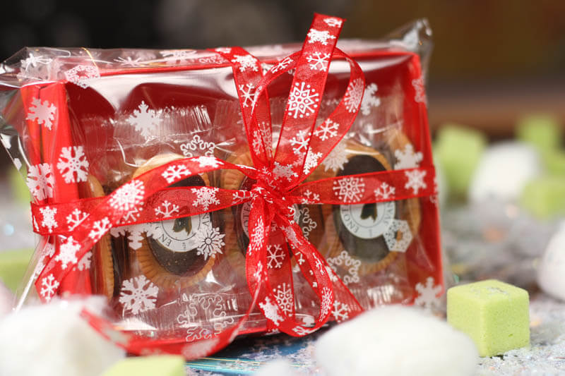 Biscuits with Chocolate - 115g Red box with 14 Biscuits