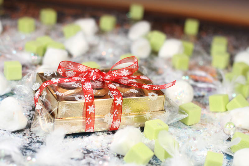 Chocolate Biscuits - Golden box with 14 biscuits, 115g