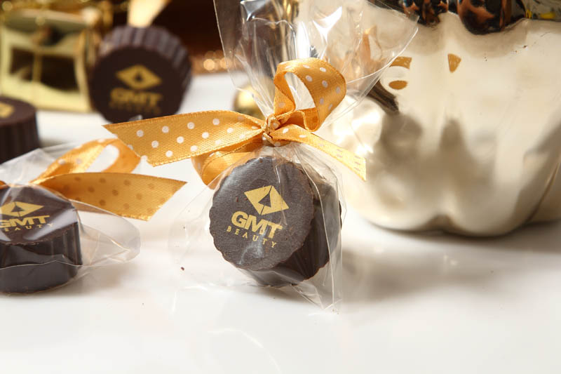 Chocolate Gift Message - 13g Praline with Hazel Nut Cream Filling in a polybag with Ribbon